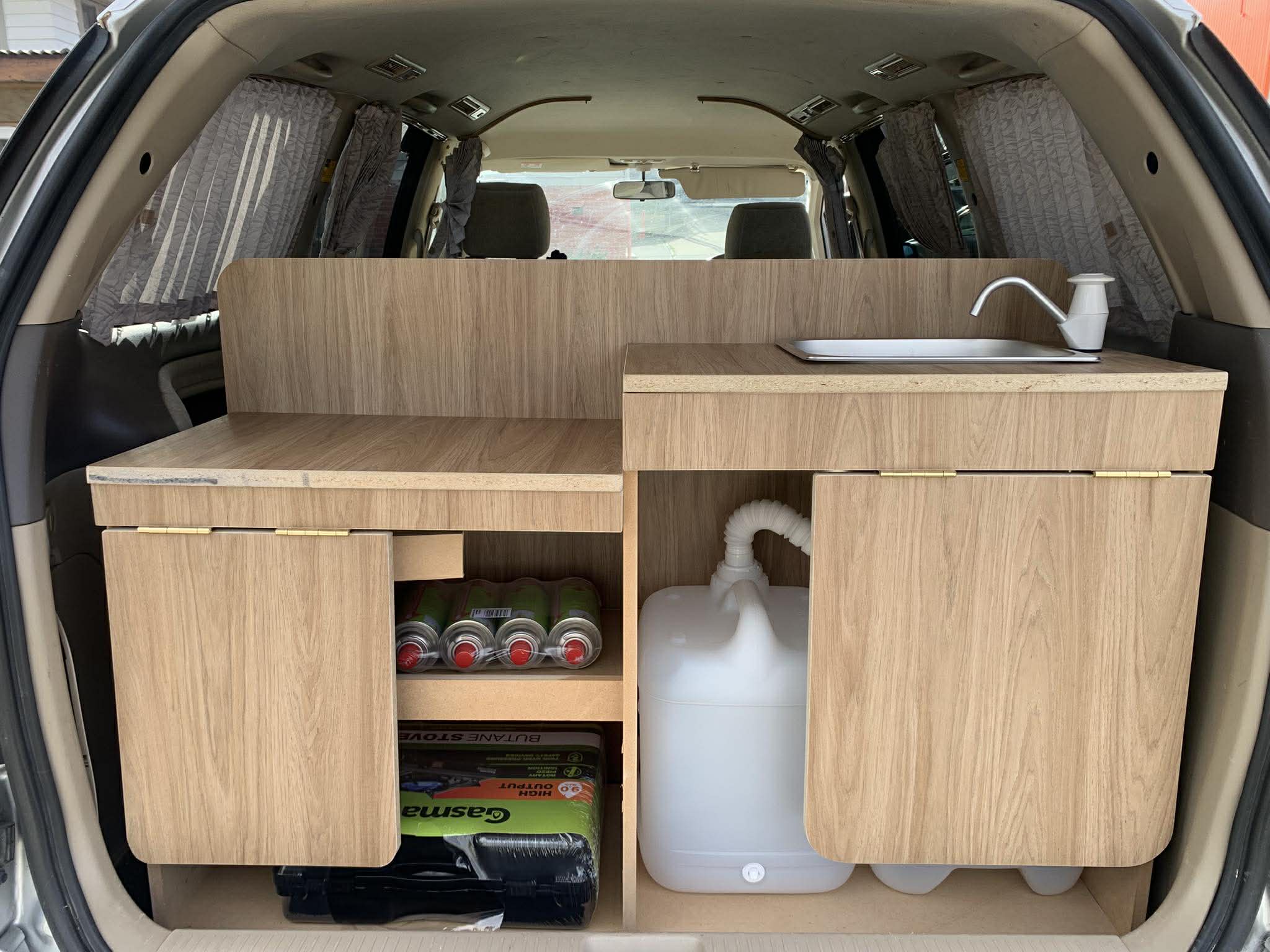 Toyota Estima campervan