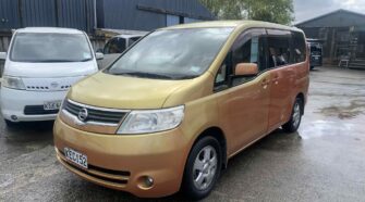 Nissan Serena 2009 Self-Contained