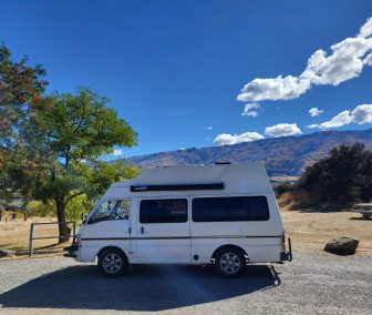 Ford Econovan HIGH roof - self-contained