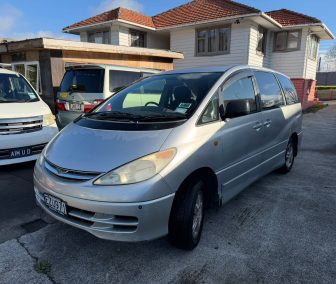Toyota Estima 2001 Self-Contained