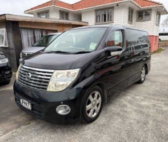 Nissan El Grand 2004 Self-Contained Campervan