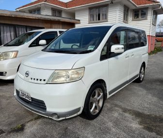Nissan Serena 2006 Self-Contained